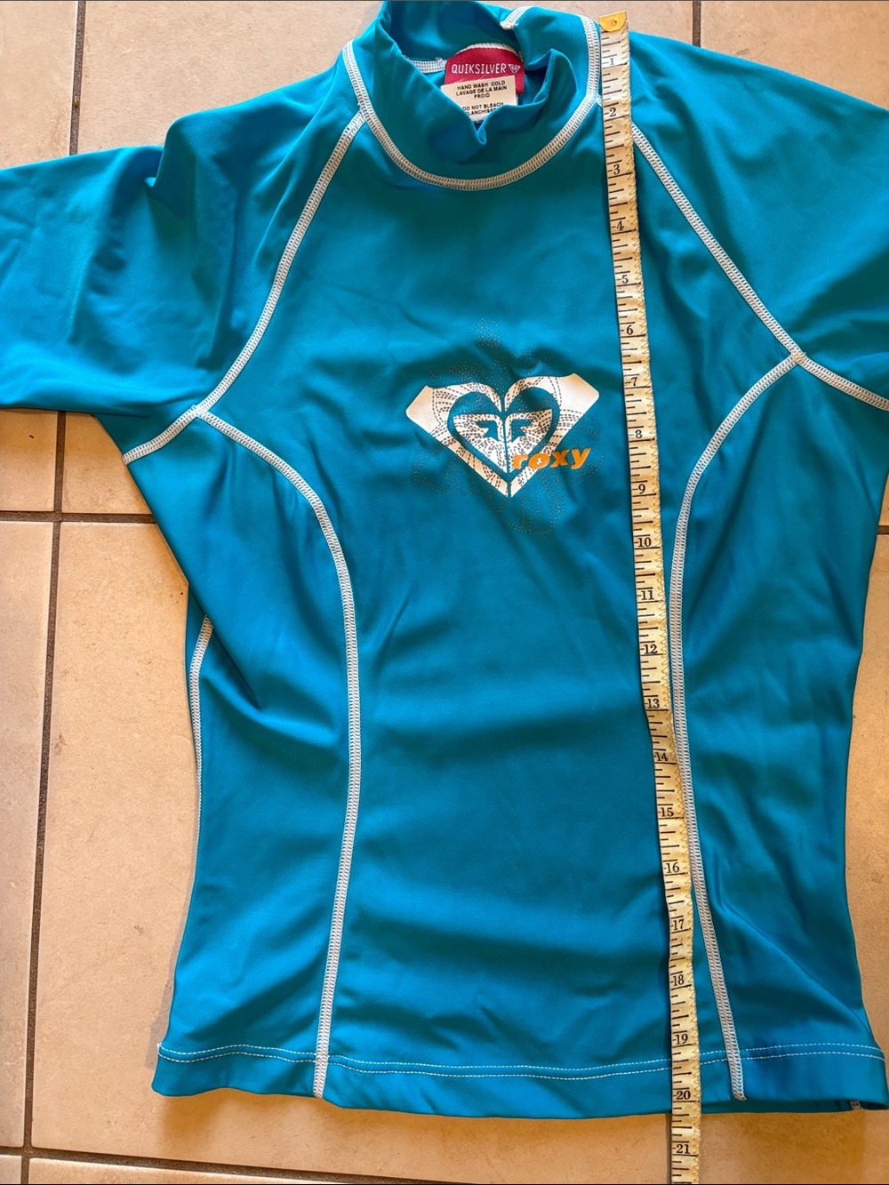 Quicksilver Roxy rashguard - Picture 5 of 5